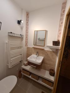 Maisons de vacances maisonnette adossee a un mas 2 chambres : photos des chambres