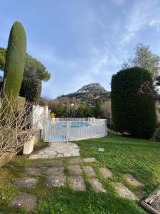 Appartements Charmant 2 pieces parc piscine : photos des chambres