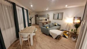 Appartements Apartment , Bordeaux Merignac airport : photos des chambres