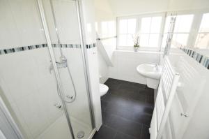 Reetdachhaus 5, inkl 2 Parkplätze