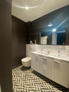 B&B / Chambres d'hotes 2 Chambres, speciales 24H DU MANS : photos des chambres