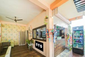 Hotel O queen hotel & restaurant