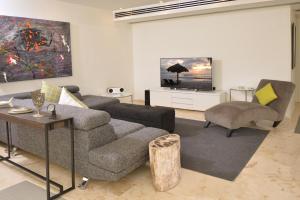 Magia Beachside Condo