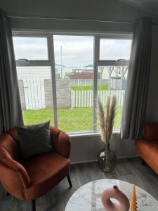 Neues Ferienhaus Chalet Nr73 zweite Reihe direkt am Wattenmeer, komplett eingezäunt