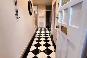 Glasgow City - Stylish 2 Bed in unique Ibrox location nearby subway and free parking - Govan