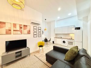 Renfe Asamblea de Madrid 02 AMCH Hospedaje