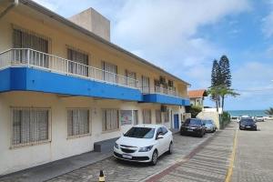 Residencial 50m da praia de Bombas