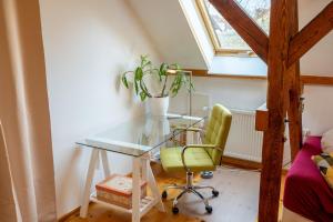 Historisches Retro Loft 70m2 mit Garten & Seenähe