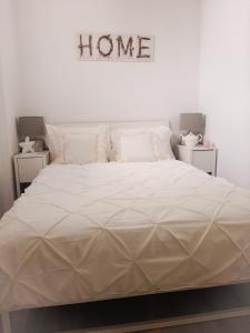 Holiday Island Pool Escape