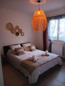 Villa LÉden des Aspres T4 climatisée avec Jardin, Terrasse, Billard & Wifi