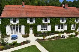 红磨坊奥皮里住宿加早餐旅馆 - Chaintrix-Bierges