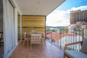 Arenas Beach Apartments