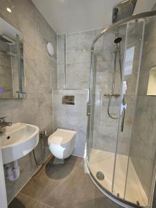 StarNest Shepherds Bush