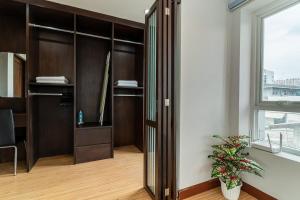 Modern Townhouse City Center 4 Floors 13 Guests