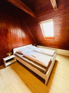 Villa Apartments with Free Parking Prague 5