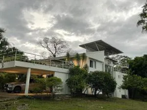 Casa White, Altos del Cacique - Coco