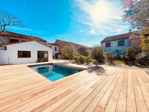 Villas A 1min d-une base nautique Maison spacieuse avec piscine : photos des chambres