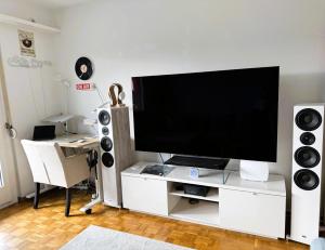 Basel River Apartment