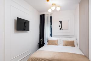 Apartment Central - 5 min with bus to Old Town, self check in 0-24h