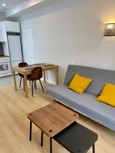 Appartements Appart-Village Le vieux Vichy centre T1,T2,T3 - Parking - Thermes : Appartement 1 Chambre Deluxe