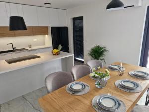 MORE - Luxury Apartment With Private Pool