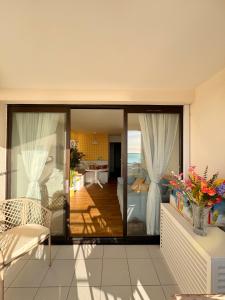 Vue mer imprenable, piscine à débordement - Cannes