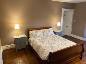 Farnagh House - En Suite Bedrooms