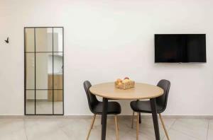 Ladadika Urban Apartment #13