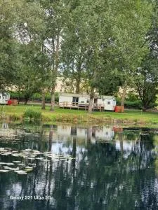 The Fox - Free Fishing, pets welcome - static caravan in Clare, Suffolk - 亨登