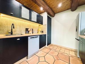 Appartements 5min baignade en riviere animaux accepte toit terrasse : photos des chambres