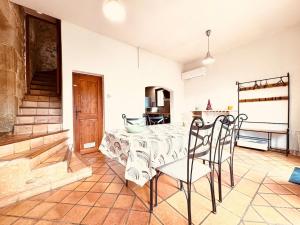 Appartements 5min baignade en riviere animaux accepte toit terrasse : photos des chambres