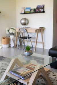 Mortimers Wines Studio - Adults Only Retreat