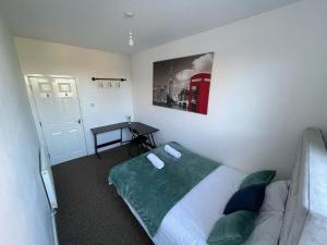 DeParys - Sleeps 6! Great for large group of people