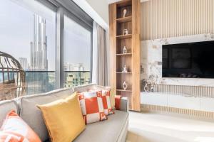 Luxury 4BR with Hermes Touch & Burj Khalifa View
