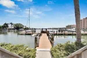 Calm Waters Oasis - Dolphin Watch & Pool Access