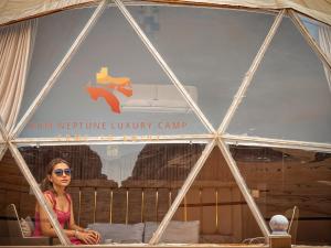 RUM NEPTUNE lUXURY CAMP