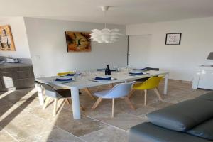 Villas Beautiful villa with private pool : photos des chambres