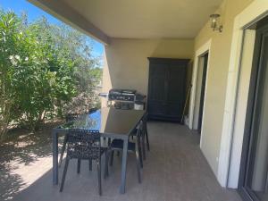 Maisons de vacances Villa in Vaison near Roman Ruins & Pool : photos des chambres