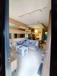 2 bedrooms cozy fully furnished condo