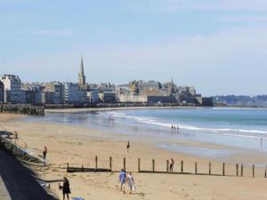 Maisons de vacances Holiday Home in Pleneuf near Sandy Beach : photos des chambres