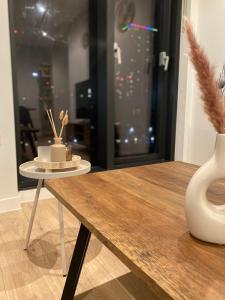 Spacious Central Apartment Terrace Gym Free Parking