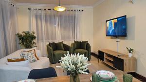 Tropical Haven - 2br Nyali with Pool & Sea view