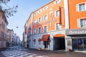 LOGIS Hôtel de Bourgogne - Mâcon - 索恩河畔克雷什