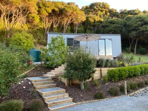 Te Henga Hideaway