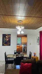 Noel Beach View Villa - Buff Bay