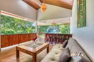 Luxury Beachfront Apartment with Oceanview Terrace - Talamanca