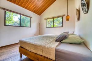 Luxury Beachfront Apartment with Oceanview Terrace