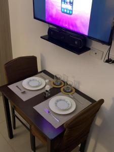 Bay stays at shore residence