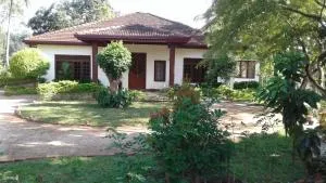 A gateway to paradise - Daulagala