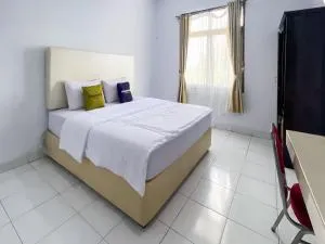 Urbanview Hotel Grand Seven One Kota - Manna